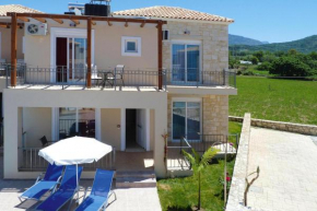 Villa in Nopigia with private pool